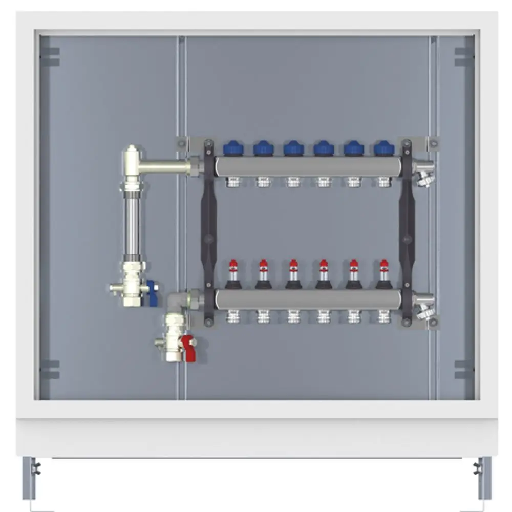 Verteilerstation mit Rohren, Ventilen und Anschlussmöglichkeiten, montiert in einem Schrank. Der Aufbau deutet auf eine Anwendung in Heizungs- und Warmwasseranlagen hin. Marke Roth.